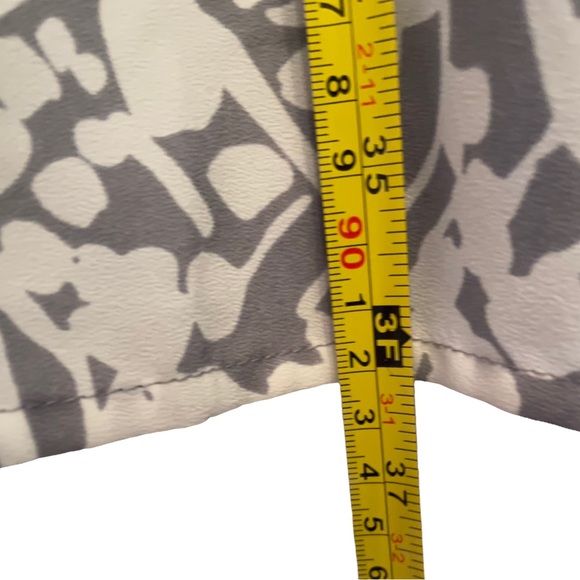 The Limited Gray and White Floral
Dress w/ Yellow Ribbon Belt - Picture 6 of 9